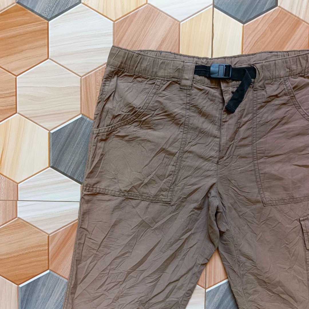 Columbia Cargo Pants (Category: Shorts) located in Maramag. Submitted by thrifty777 (Listing ID 1465488358, Image 3). Description: Authentic Columbia Well-Used Condition Waist: 32-33 ‎Height: 21.5 Location Maramag Bukidnon.