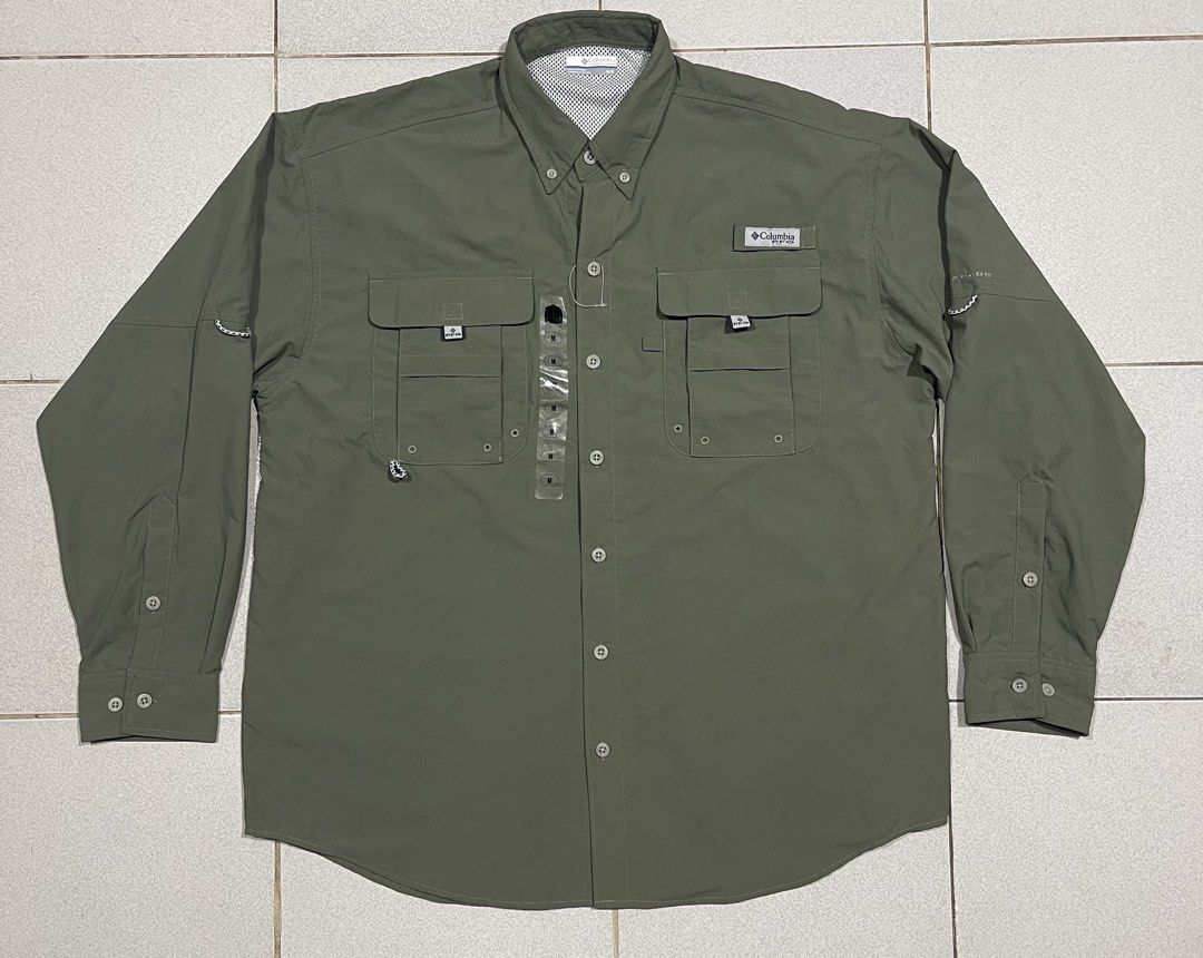 Columbia PFG (Category: Coats, Jackets and Outerwear) located in Mandaue City. Submitted by MJ_80 (Listing ID 1465483347, Image 1). Description: Mens Columbia Bahama L/Sleeve Shirt Medium on tag Dimes: 24.5 X 30.5 See photos for measurements Like New Price: 1,850.