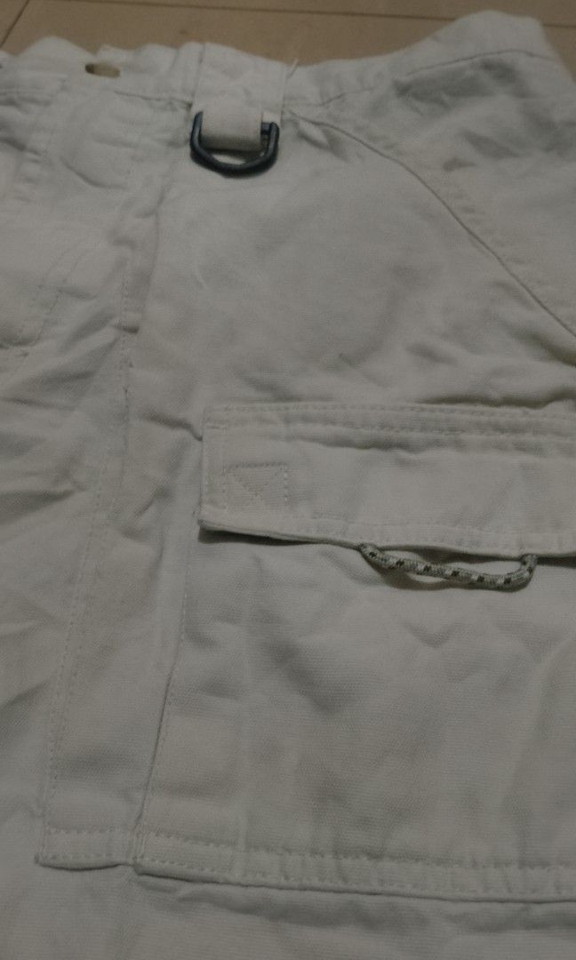 Columbia shorts (Category: Shorts) located in Oas. Submitted by yortzzz (Listing ID 1465523467, Image 2). Description: no issues, need wash lang.