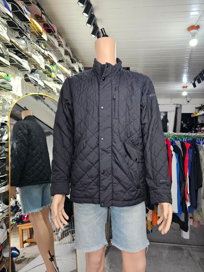 Columbia Vertex Core Interchange Diamond Quilted Jacket (Category: Coats, Jackets and Outerwear) located in Baguio. Submitted by kayeonlineshop (Listing ID 1465431785, Image 1). Description: -Columbia Vertex Core Interchange Diamond Quilted Jacket, which is designed to function either as a standalone lightweight insulated layer or zipped inside a matching outer shell jacket..