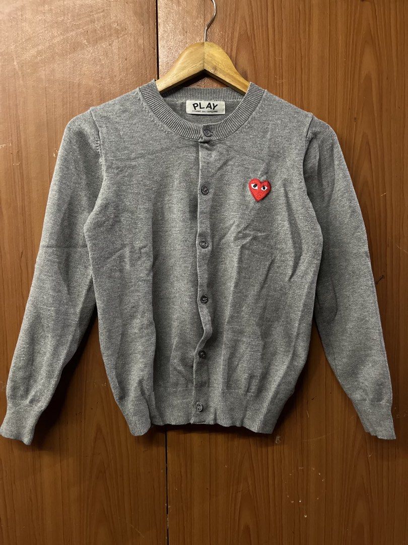COMME DES GARCONS PLAY CARDIGAN (Category: Luxury Apparel) located in Baguio. Submitted by SharylCaranay (Listing ID 1465515799, Image 1). Description: 🧺Needs laundry.