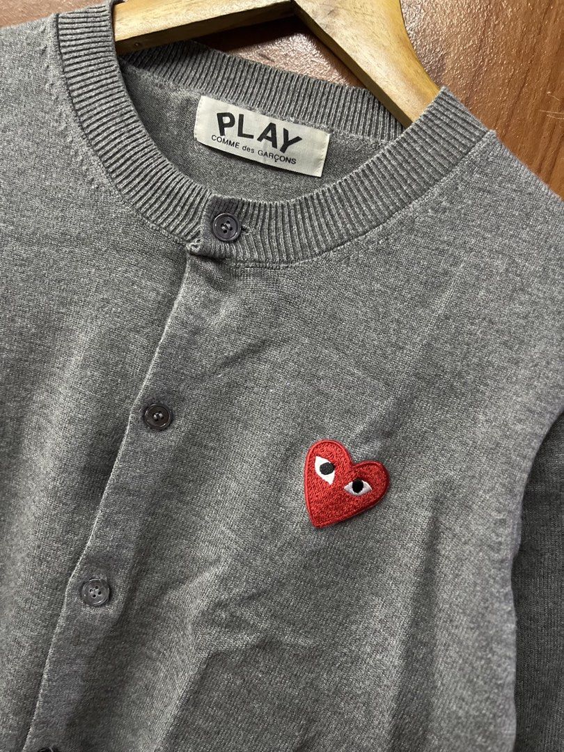 COMME DES GARCONS PLAY CARDIGAN (Category: Luxury Apparel) located in Baguio. Submitted by SharylCaranay (Listing ID 1465515799, Image 2). Description: 🧺Needs laundry.