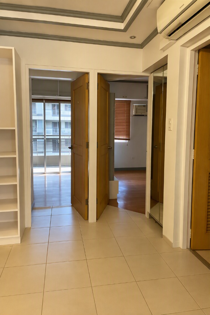 (Category: ) located in . Submitted by domusio (Listing ID 1465384856, Image 1). Description: .