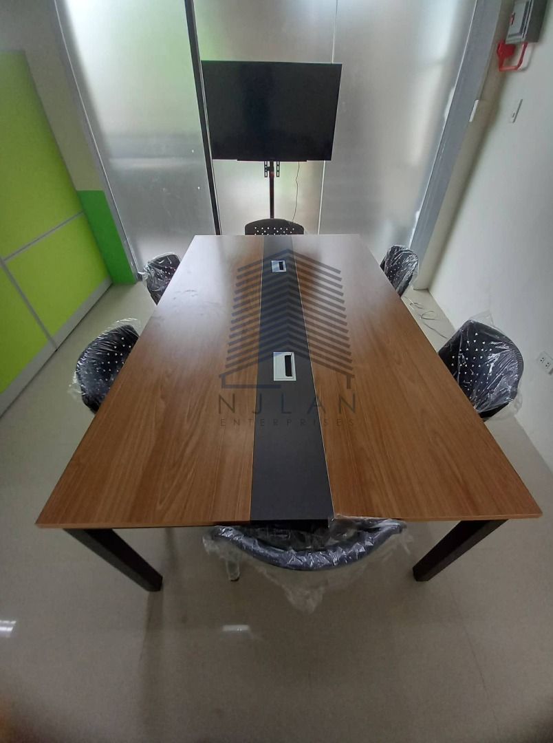 CONFERENCE TABLE (Category: Office Furniture & Fixtures) located in Caloocan City. Submitted by boldwind_7b70cf (Listing ID 1465388645, Image 1). Description: RECTANGULAR LAMINATED METAL LEGS.