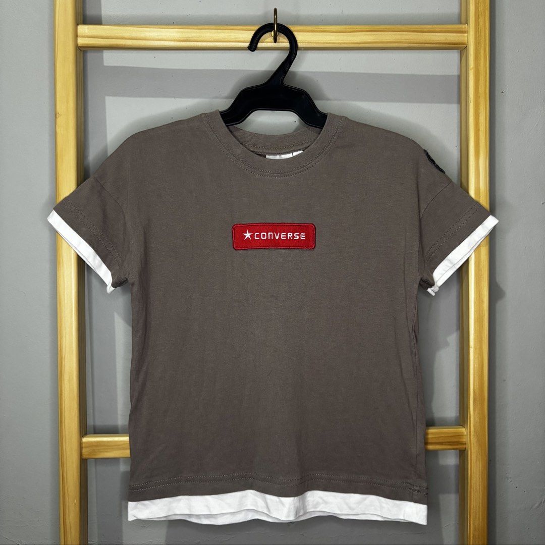 Converse kids t-shirt (Category: Babies & Kids Fashion) located in Valenzuela. Submitted by thriftynanay88 (Listing ID 1465454495, Image 1). Description: Size 120 on tag runs small fits 4Y.