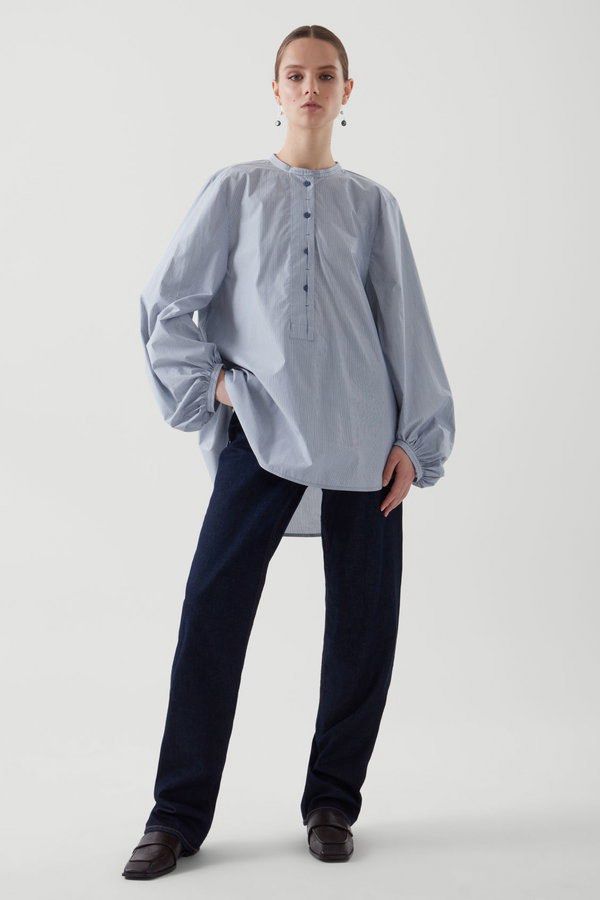 COS BALLOON SLEEVE BLOUSE (Category: Blouses) located in San Jose. Submitted by shady.archives (Listing ID 1465390566, Image 1). Description: COS Balloon Sleeve Blouse Like new Relaxed fit / Oversized fit Eur 36 ₱500 only.