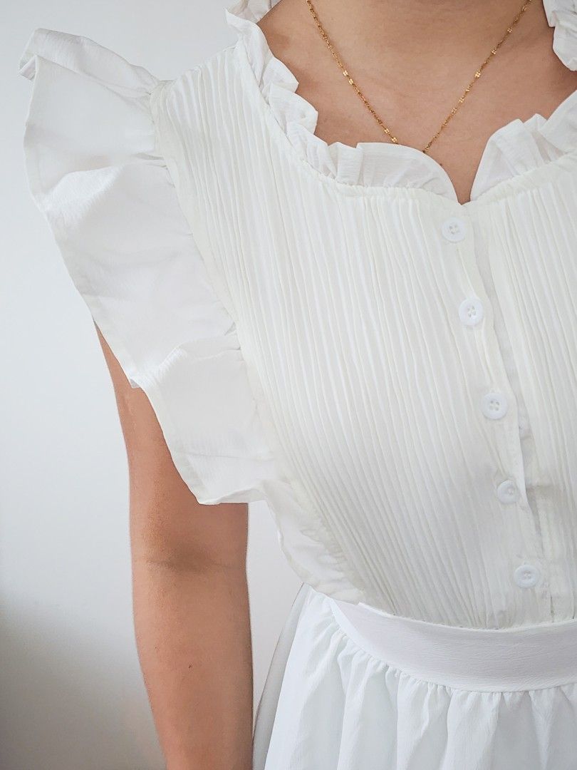 cottagecore white pleated bust flutter sleeve maxi dress (Category: Dresses) located in Batangas. Submitted by curatedbylisilaloop (Listing ID 1465434183, Image 3). Description: cottagecore white pleated bust flutter sleeve maxi dress Size: freesize Bust: 34" | Waist: 26-30" | Length: 45".