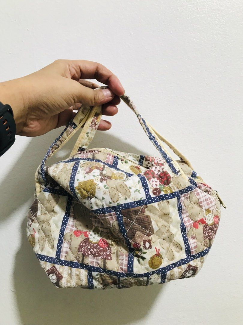 COTTON CUTE HANDBAG (Category: Tote Bags) located in Gamu. Submitted by 2022bagsbunny (Listing ID 1465414893, Image 1). Description: .