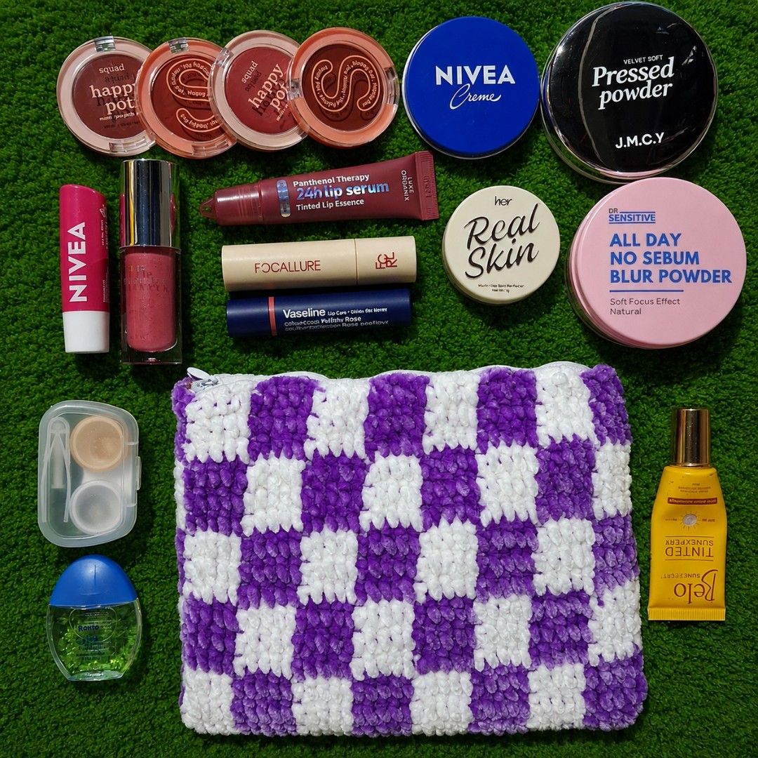 Crochet Checkered Pouch for Makeups and more (Category: Purses & Pouches) located in Lopez. Submitted by kathnyxx.studio (Listing ID 1465539067, Image 3). Description: 🧶 Crochet Pouch made with Velvet Fluffy yarn ✨ 🎨 Customizable Colors 📦 Ship via J&T.