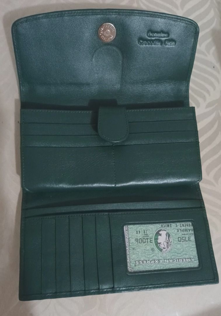 Crocodile Skin Wallet (Category: Luxury Bags & Wallets) located in Caloocan City. Submitted by angeldacs (Listing ID 1465579056, Image 3). Description: .