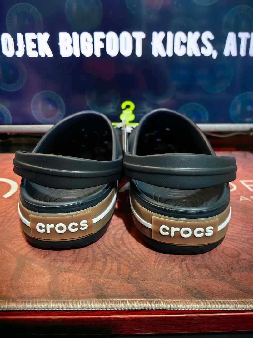 Crocs Crocband clog size 13 US (Category: Slippers & Slides) located in Pasig City. Submitted by titojek (Listing ID 1465436998, Image 3). Description: ⚠️ For sale only. 🔥 Brand new and legit Cr0cs Crocband clog size 13 US. 💵 2,500. Fixed price (3,745 SRP) 🛵 Lalamove or Grab ✈️ J&T and JRS (no rush shipping) 💳 Payment • Gcash or Security Bank ❌ Wala na akong meet up. ❌ Walang COD/COP. ❌ Walang Sh0pee checkout. 📍Pinagbuhatan, Pasig City 💡Act