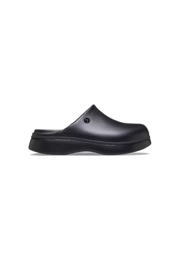 Crocs Dylan Notched Clogs Black (Category: Slippers and slides) located in Manila. Submitted by fastwater_bfd0b1 (Listing ID 1465460186, Image 2). Description: Crocs Women’s Dylan Notched Clog in black. Not used originally bought for 3.8k plus. Size: W6 or 22.5 cm RFS: wrong size Can ask for more photos if needed. Negotiable price.