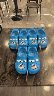 (Category: ) located in . Submitted by sneakersnwhateva (Listing ID 1465482503, Image 1). Description: .