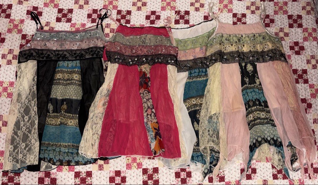 Customize Bundle (Category: Sleeveless) located in San Mateo. Submitted by _kristineee_ (Listing ID 1465538702, Image 1). Description: ˚₊‧꒰ა 🧚🏻‍♀️ ໒꒱ ‧₊˚ FAIRY • Y2K • VINTAGE • REWORKED I’m currently opening customizable bundles filled with fairycore, whimsical, Y2K, vintage-inspired & reworked pieces 🎀🌷✨ You can choose your preferred aesthetic, size, budget, and even send me inspo photos so I can curate the bundle specifically for you! Avai