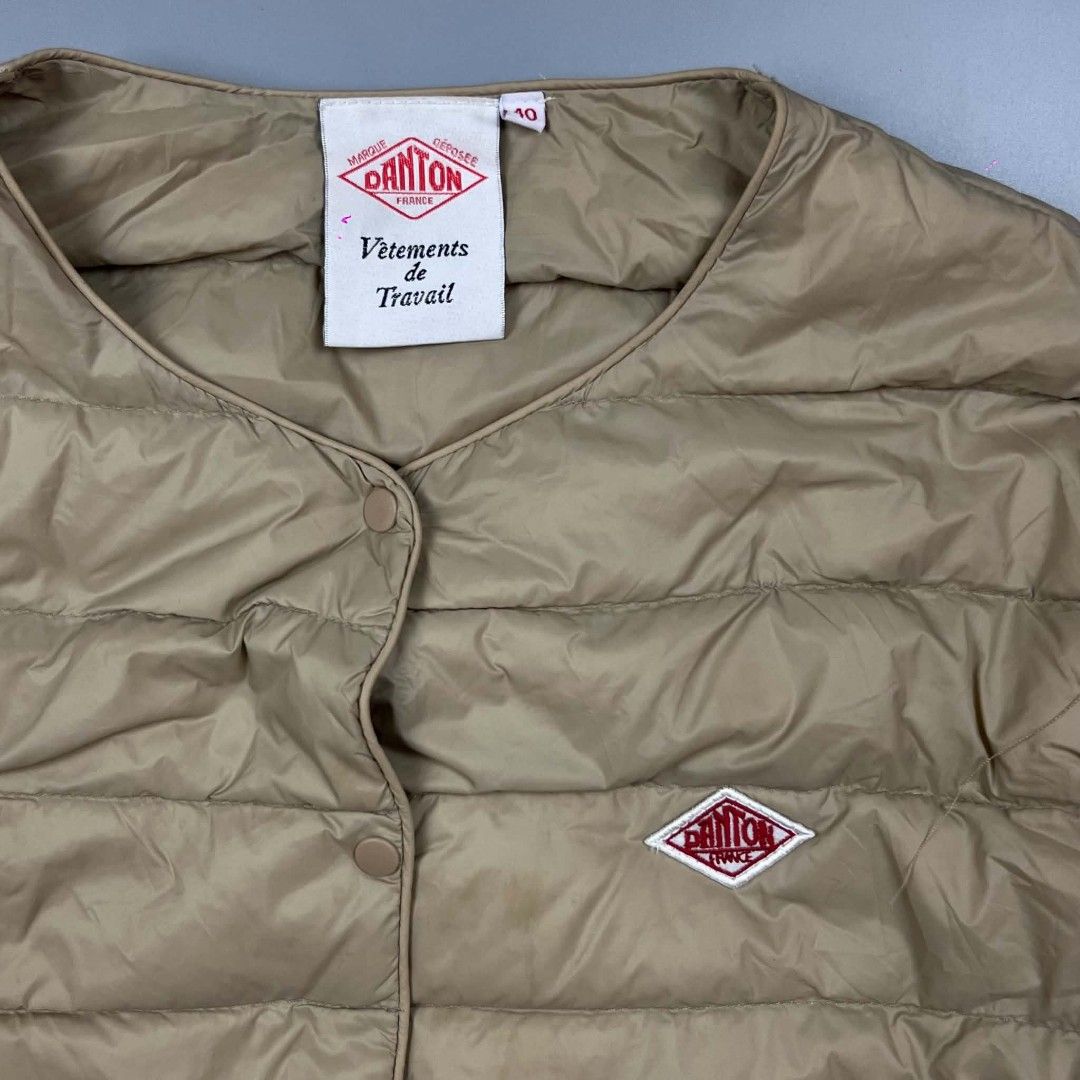 DANTON Lightweight Puff Jacket (Category: Coats, Jackets and Outerwear) located in Lucena. Submitted by thrft-nd-sll (Listing ID 1465405171, Image 2). Description: DANTON Lightweight Puff Jacket Size 40 On Tags Width -21 Length -24 Excellent Condition Need Wash .