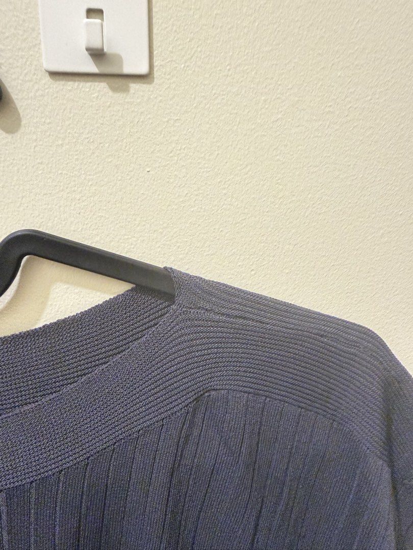 Dark Gray Boat Neck Top (Category: Blouses) located in Manila. Submitted by xmagic.shopx (Listing ID 1465436217, Image 2). Description: .