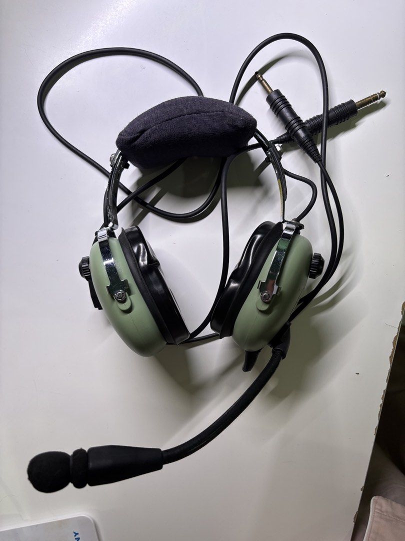 David Clark H10-13S (Category: Headphones & Headsets) located in Quezon City. Submitted by brokegalinmanila (Listing ID 1465407863, Image 1). Description: David Clark H10-13S Lightly used 📍 Quezon City Contact: 09178339253 Negotiable! Hi! I’m selling my David Clark H10-13S. Lightly used. I’ve used it for a couple of times during my PPL days in 2019 but have never used it since. Female owned. Good as new. .