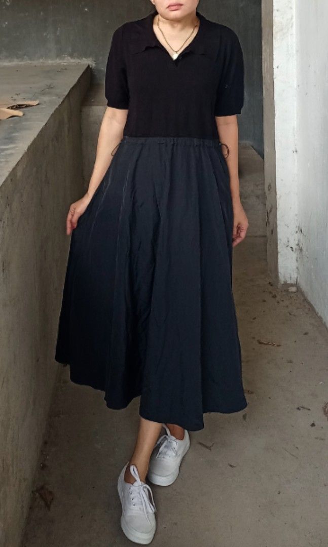 Deep black midi flowy dress (Category: Dresses) located in Davao. Submitted by kannikasok1987 (Listing ID 1465398179, Image 2). Description: Wd side pockets Bust 36 Waist 28-32 (stretchable tie) L 46 good as new.