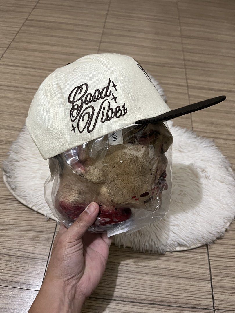 DGK MINDSET TAN & BROWN SNAPBACK HAT (Category: Caps & Hats) located in Makati City. Submitted by lilmissgirl (Listing ID 1465576687, Image 2). Description: DGK MINDSET TAN & BROWN SNAPBACK HAT The tan and brown Mindset snapback hat from DGK is perfect for any casual outfit. A brown bill and embroidered graphics stand out against the tan crown for a bold yet classic look. The embroidery featured throughout the hat’s upper portion showcases a pair