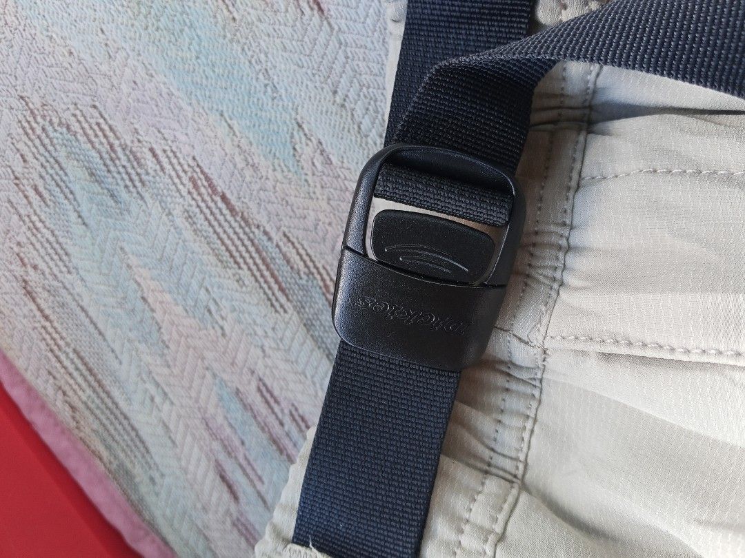 Dickies Beige Cargo Pants with Integrated Belt (Category: Trousers) located in Lingayen. Submitted by rahzzelula73279 (Listing ID 1465450228, Image 2). Description: - Brand: Dickies - Color: Beige - Fit: Regular fit with zipper fly closure - Material: 92% polyester, 8% elastane blend for comfort and flexibility - Features: Built-in black web belt with buckle closure - Details: Elastic waistband and ankle cuffs - Storage: Multiple side cargo pocke