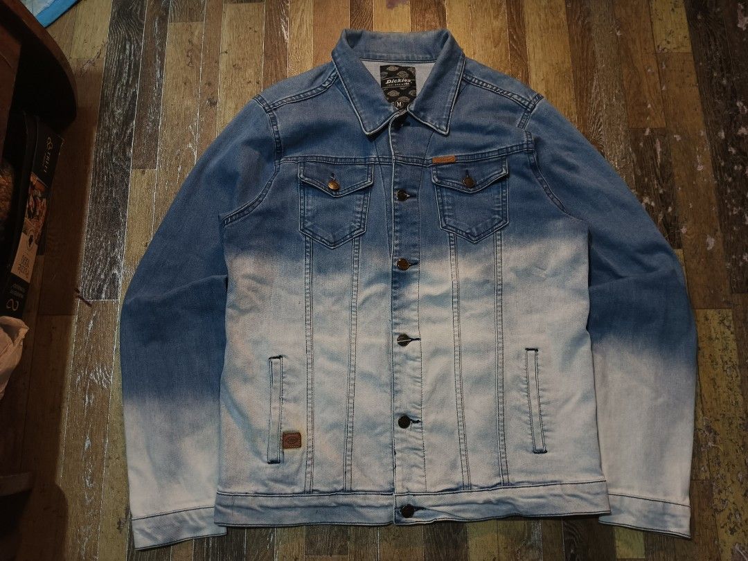 Dickies Trucker Denim Jacket (Category: Activewear) located in Cavite. Submitted by koko.franz (Listing ID 1465505283, Image 1). Description: Dickies Trucker Denim Jacket ‎Price - 1499 php (negotiable) ‎Size‼️ ‎Medium on tag ‎L - 26.5 inches ‎W - 20.5 inches ‎May minimal stain lang sa lower patch (refer in last pic) ‎Pm for more details!💌 ‎Open for J&T and Lalamove Delivery!🚛💗 ‎Price+sf!💌 ‎MOP: Gcash.