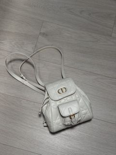 （分類：）位於 。 由 tiffanybluebubbles 提交（商品編號 1465446818，圖片 1）。簡介： 。