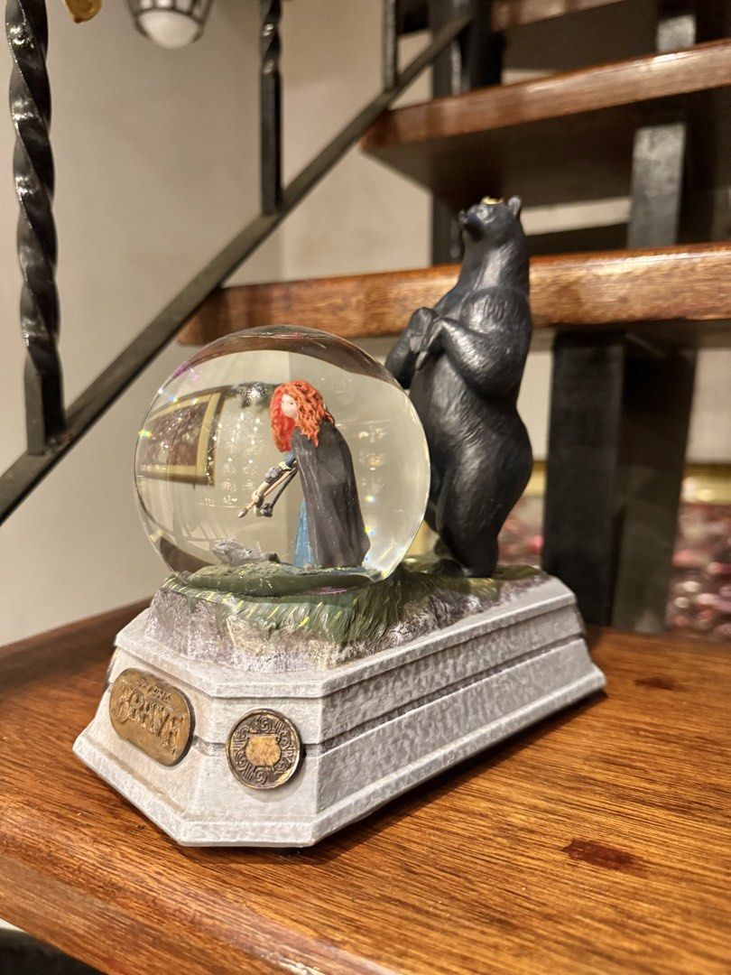 Disney Brave Merida Light Up Snow Globe (Category: Vintage Collectibles) located in Manila. Submitted by blueseamarketing (Listing ID 1465504829, Image 3). Description: Blower not working Lights up No music figure only.