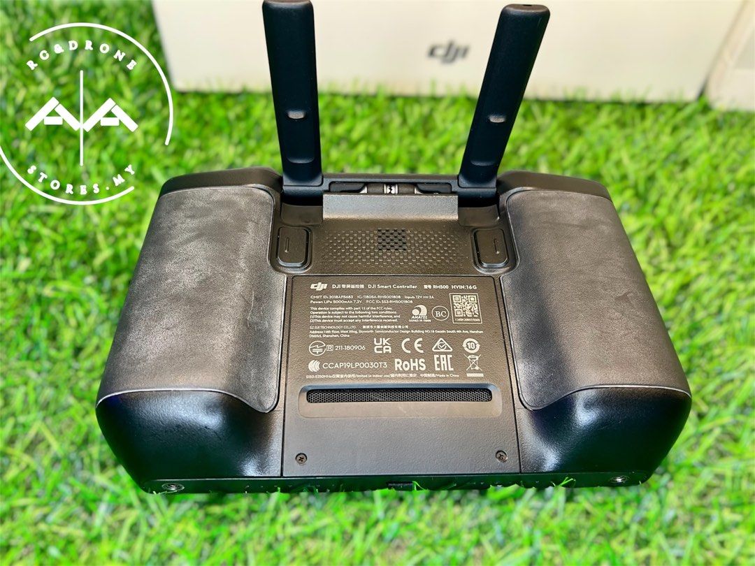 Dji smart controller (Category: Drones) located in Kuala Terengganu. Submitted by AAStores.my (Listing ID 1465403334, Image 2). Description: Assalamualaikum, wts used set dji smart controller . Conditions 8/10 Cod area kuala Terengganu/ pos Pm : 0136115997.