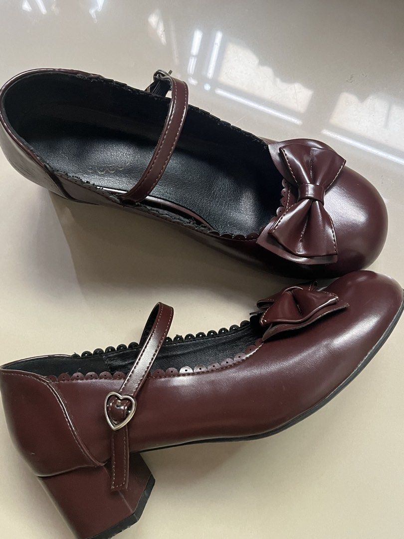 y2k footwear (Category: Loafers) located in Manila. Submitted by cleverdeer_fd (Listing ID 1465453673, Image 2). Description: Perfect for cosplay, school, and daily aesthetic fashion.
