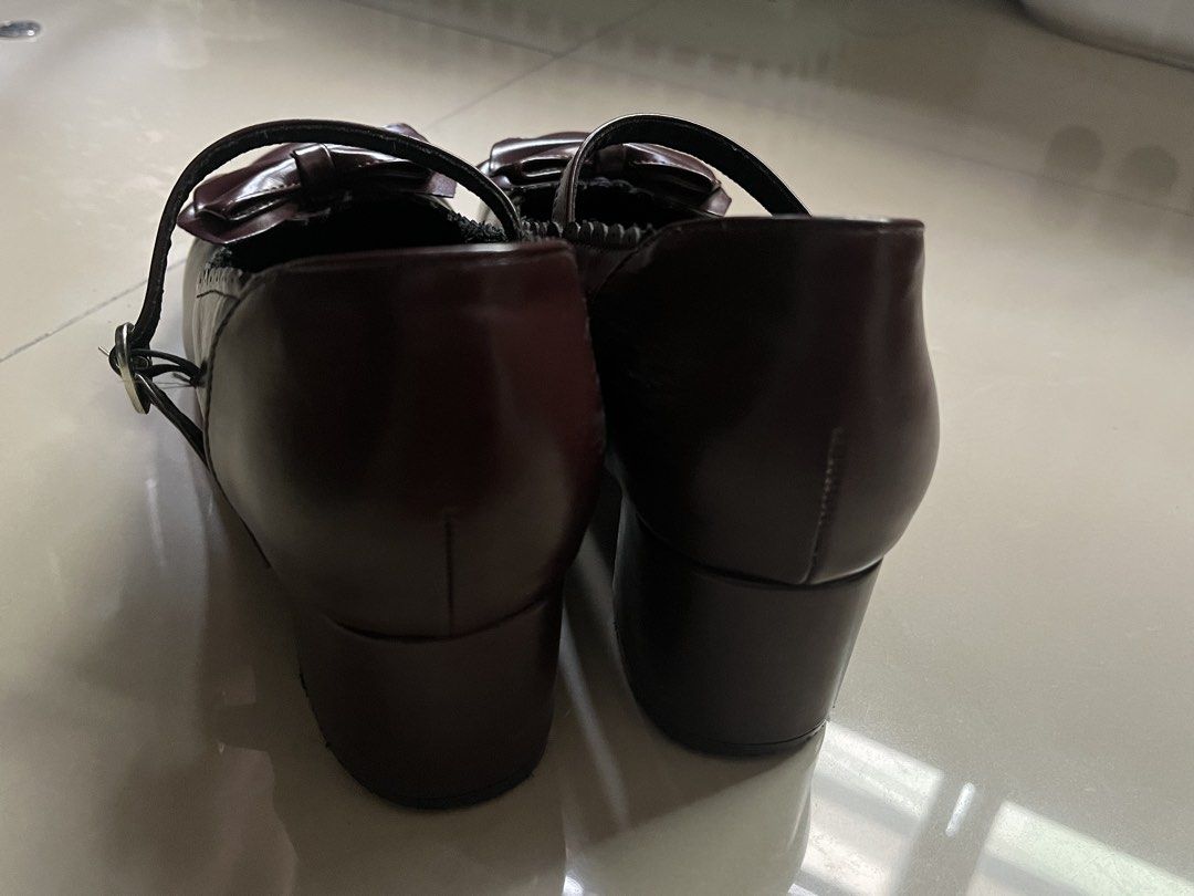 y2k footwear (Category: Loafers) located in Manila. Submitted by cleverdeer_fd (Listing ID 1465453673, Image 3). Description: Perfect for cosplay, school, and daily aesthetic fashion.