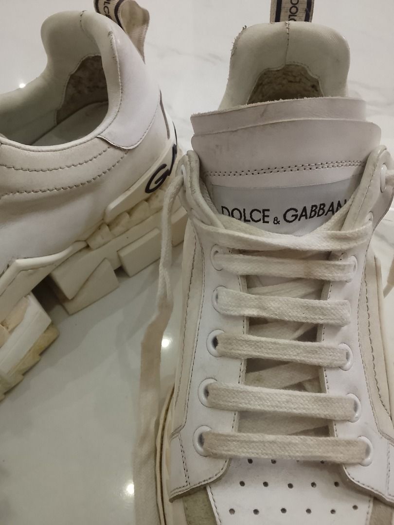 Dolce & Gabbana (Category: Sneakers) located in Quezon City. Submitted by kema2191 (Listing ID 1465458750, Image 3). Description: Needs wash lang.