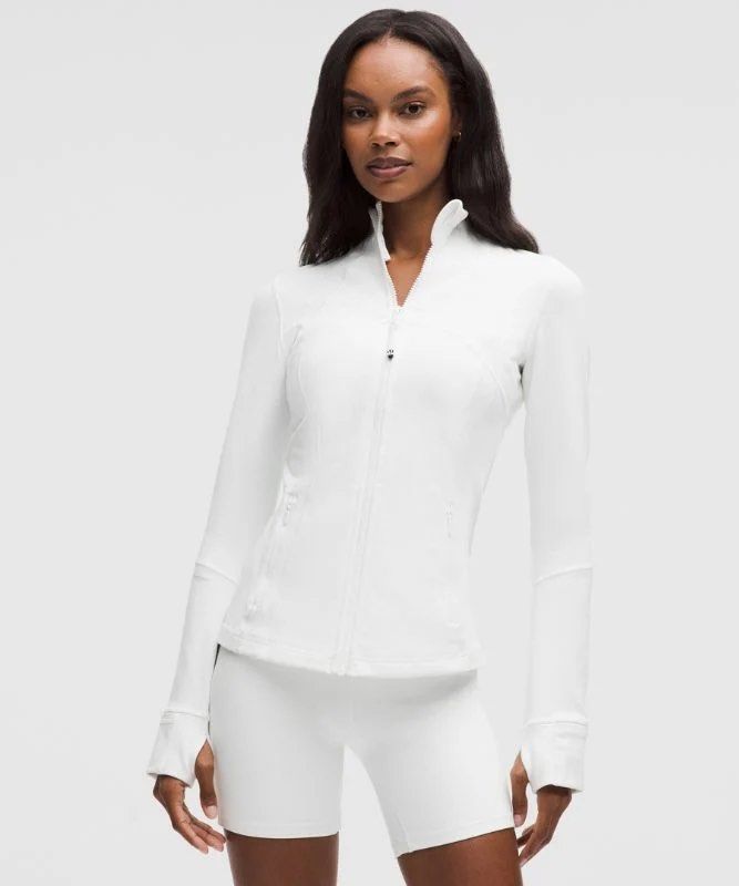 DOT 6 • lululemon define jacket luon (white) (Category: Activewear) located in Angeles City. Submitted by secondset (Listing ID 1465458751, Image 1). Description: 📌Please read my bio before ordering 💰MOP: GCash only 🚚MOD: J&T only ❕Due to limited replies allowed on the app we will not reply to lowballers Width: 13.5” Length: 26” Has a minor stain at the back.