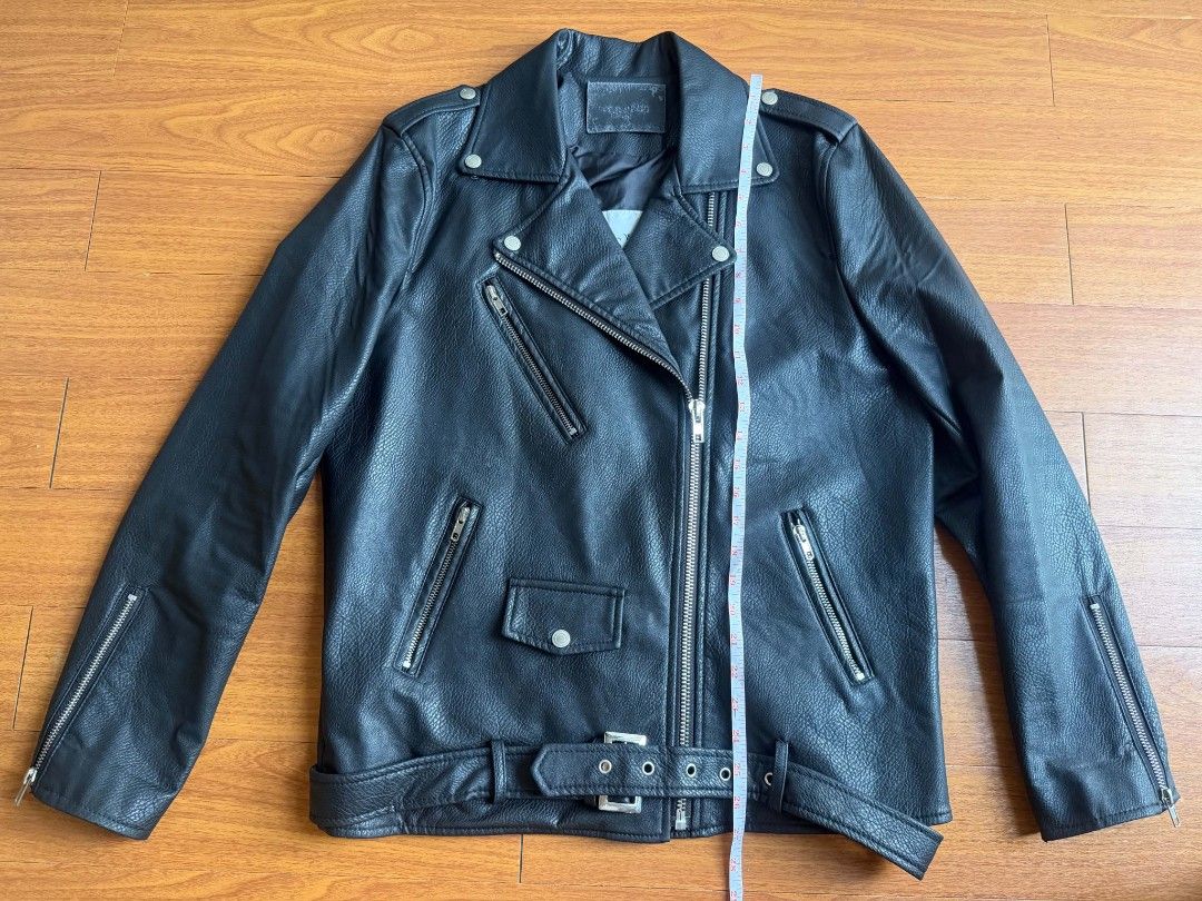 Dress Volume Biker Leather Jacket (Category: Coats, Jackets and Outerwear) located in Paranaque City. Submitted by prettyboy26 (Listing ID 1465445261, Image 3). Description: Dress Volume Biker Leather Jacket Korean Brand 22 width X 27 length (Inches) Good overall condition Issue: Unnoticeable pricks Not sure if faux or genuine leather 3,000 Strictly no return no exchang All sales are final.