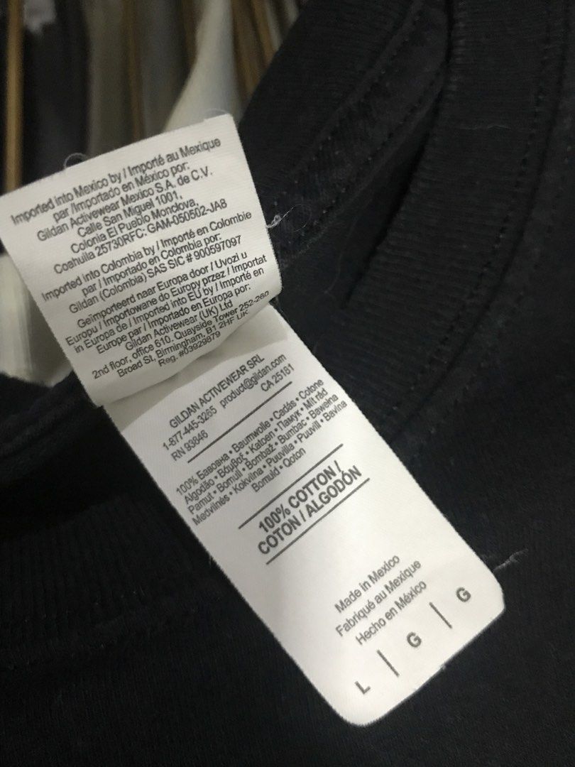 Ed Sheeran Divide Local Crew T-Shirt (Category: Tshirts & Polo Shirts ) located in Manila. Submitted by terlterlterl (Listing ID 1465532536, Image 3). Description: 29x20.5 no issue.