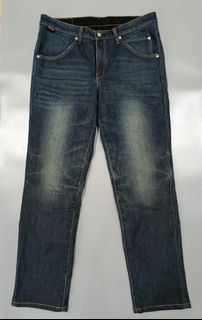 (Category: ) located in . Submitted by aydenthriftwear (Listing ID 1465473845, Image 1). Description: .