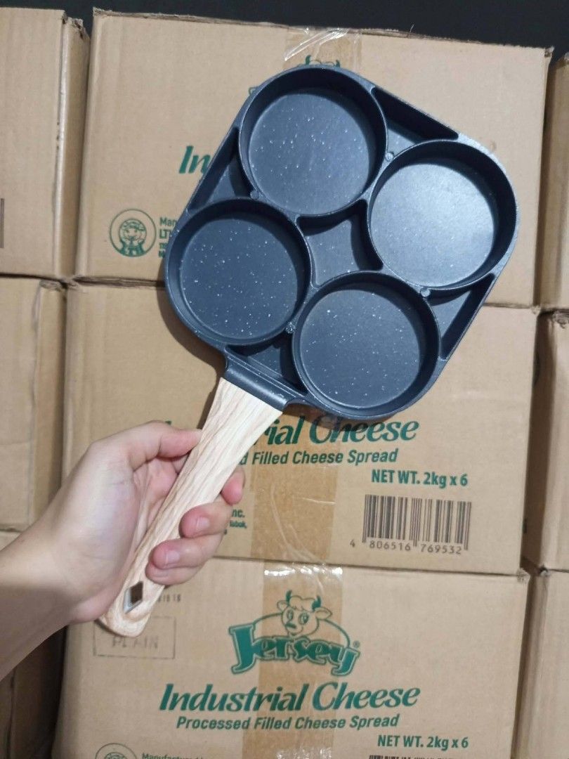 Egg Pan (Category: Cookware & Accessories) located in Manila. Submitted by redonline (Listing ID 1465384561, Image 2). Description: EGG PAN ₱300 ON HAND BRAND NEW Same day delivery COD PM for orders and inquiries.