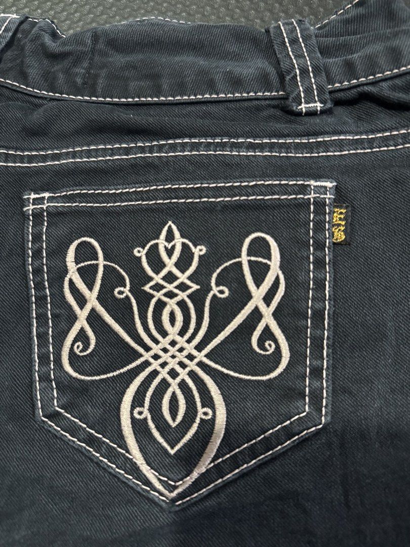 EGOIST VINTAGE FLARED JEANS (Category: Jeans) located in Cebu City. Submitted by etnaner (Listing ID 1465433403, Image 3). Description: Rare piece EGOIST FLARED INDIGO JEANS VINTAGE PANTS SIZE: FITS 28/29 ( see actual dimes on tape) Details posted Normal distressed on Hems ( see last photo) Over all good condition .