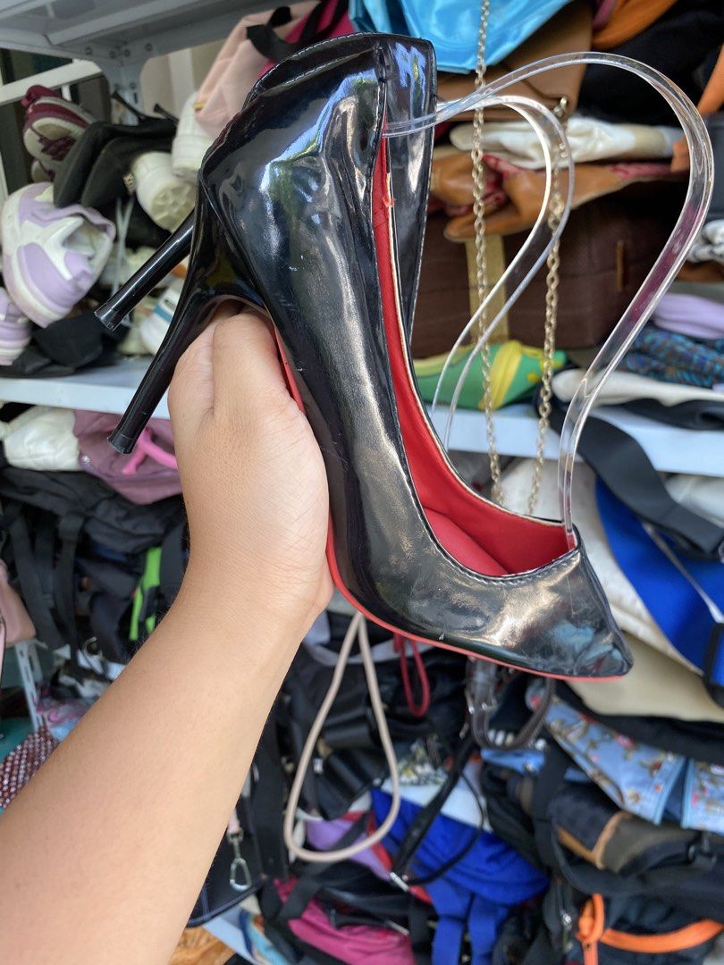 Elegant pointe heels (Category: Heels) located in Davao. Submitted by jennicaestrella_1995 (Listing ID 1465568079, Image 2). Description: .