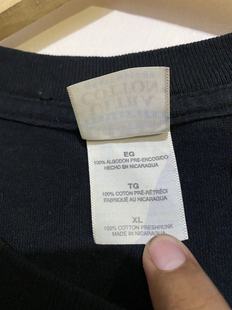 EMT SHIRT (Category: Tshirts & Polo Shirts ) located in Cebu City. Submitted by arsenyong (Listing ID 1465517339, Image 3). Description: 25 by 30 Very good condition 9.5/10 color ate No issue .