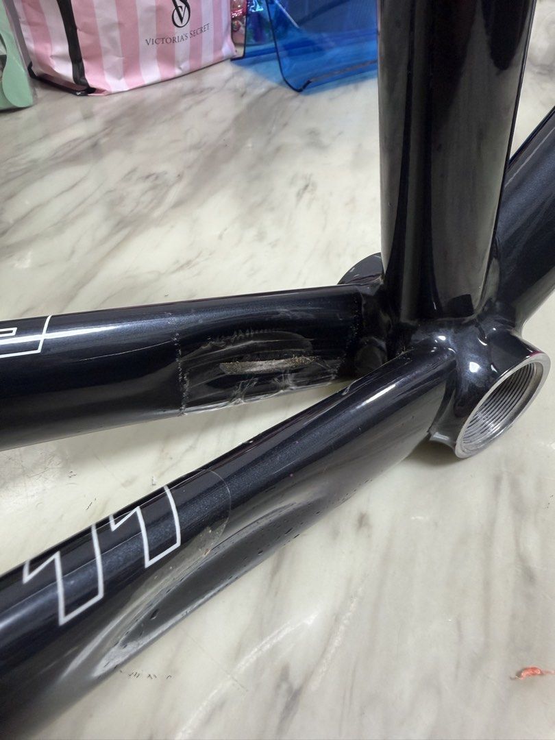 Engine 11 Sprinter Frameset (Category: Bicycles) located in Singapore. Submitted by boliaoshop (Listing ID 1465507759, Image 4). Description: ifykyk needs no introduction . 1 out of 2 brand new condition pink sprinter in singapore. condition 10/10 no paint chips ,dents,cracks,dimples or scratches. Size 54 ( money size 💸 ) View to believe.