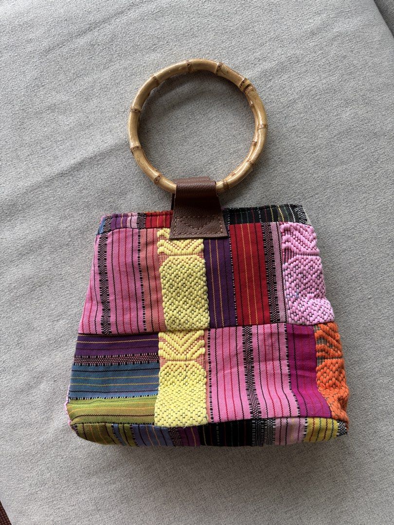Etniko Pilipino Patchwork Weave Bag (Category: Tote Bags) located in Makati City. Submitted by sabmi (Listing ID 1465443605, Image 2). Description: One of a kind bag from Etniko Pilipino! Zipper closure with pockets inside, bamboo handle, and patchwork Filipino weaves..
