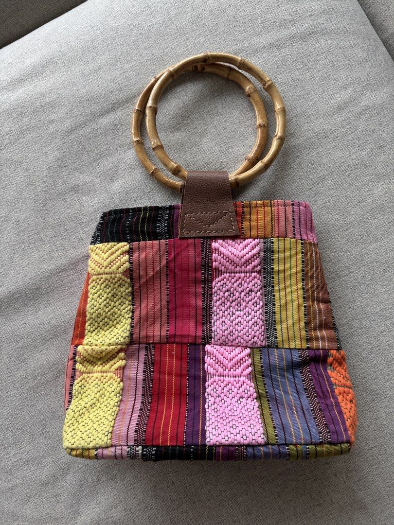 Etniko Pilipino Patchwork Weave Bag (Category: Tote Bags) located in Makati City. Submitted by sabmi (Listing ID 1465443605, Image 1). Description: One of a kind bag from Etniko Pilipino! Zipper closure with pockets inside, bamboo handle, and patchwork Filipino weaves..