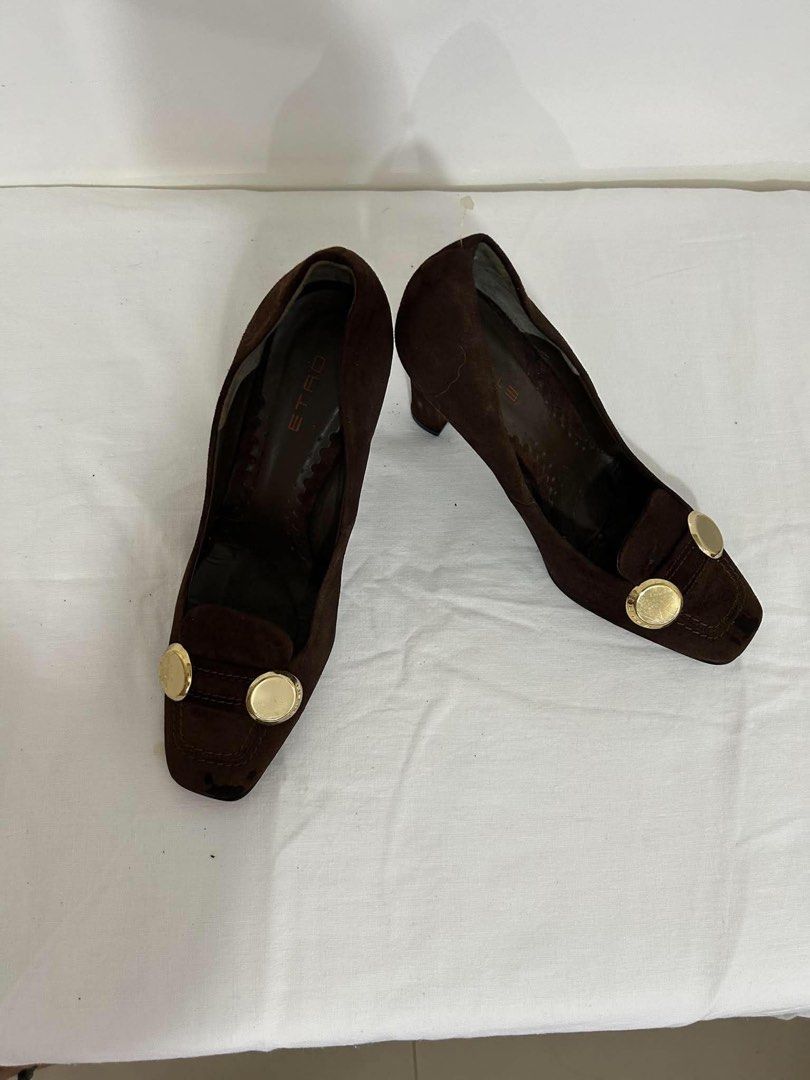 Etro Brown Heels (Category: Heels) located in Imus. Submitted by justinelouis (Listing ID 1465483849, Image 1). Description: Location: Imus, Cavite.