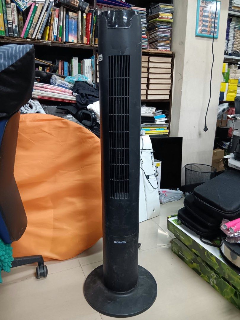 EUROMATIC TF116RC 116cm Tower Fan (Category: Air Conditioning and Heating) located in Pasay City. Submitted by meostore (Listing ID 1465421688, Image 1). Description: -Brand: Euromatic -Model no.: TF116RC -Approx. Meas.: 30 x 30 x 116cm -Power rating: 45W -Input rating: 220-240V ~ 50-60Hz -Features: Slim black design for bedrooms, living room or office NOTE: Unit has existing crack issues, glued portions. Actual photos posted already..