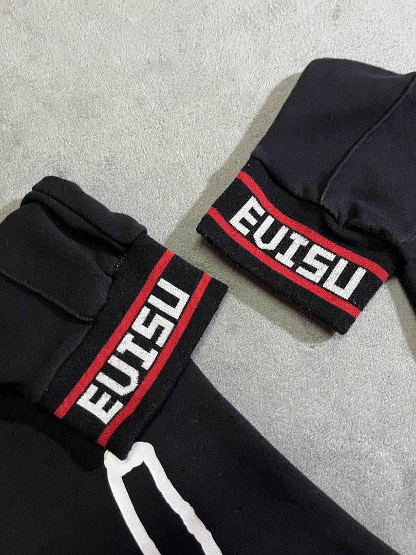 Evisu Daicock (Category: Joggers) located in Marilao. Submitted by thriftyy_69 (Listing ID 1465433369, Image 3). Description: Waist: 30-34 Lengths: 39 Conditions: 9/10 issue: none.