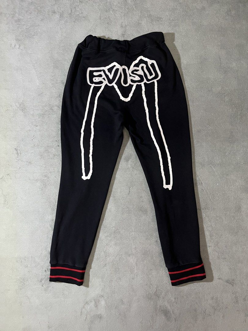 Evisu Daicock (Category: Joggers) located in Marilao. Submitted by thriftyy_69 (Listing ID 1465433369, Image 1). Description: Waist: 30-34 Lengths: 39 Conditions: 9/10 issue: none.
