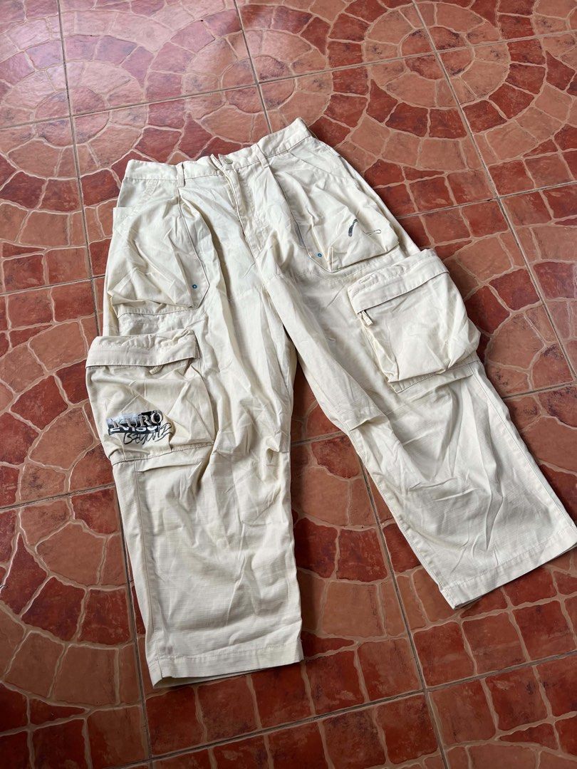 evisu kuro cargo pants (Category: Joggers) located in Manila. Submitted by kei44 (Listing ID 1465417840, Image 1). Description: loc: north caloocan nego.