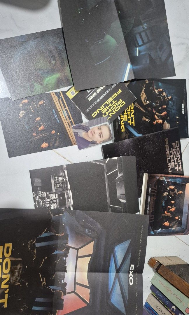 EXO - DON'T FIGHT THE FEELING (Category: CDs & DVDs) located in Manila. Submitted by shadeysales (Listing ID 1465446113, Image 2). Description: Takeall: 'Wag na po tumawad sobrang mura na po 😊 (With posters, postcard & photocard (almost complete) Rfs: need money Lalamove/LBC: Shouldered by the buyer Meetup: Megamall, Shangri-la Mall, Guadalupe, Makati City Hall.