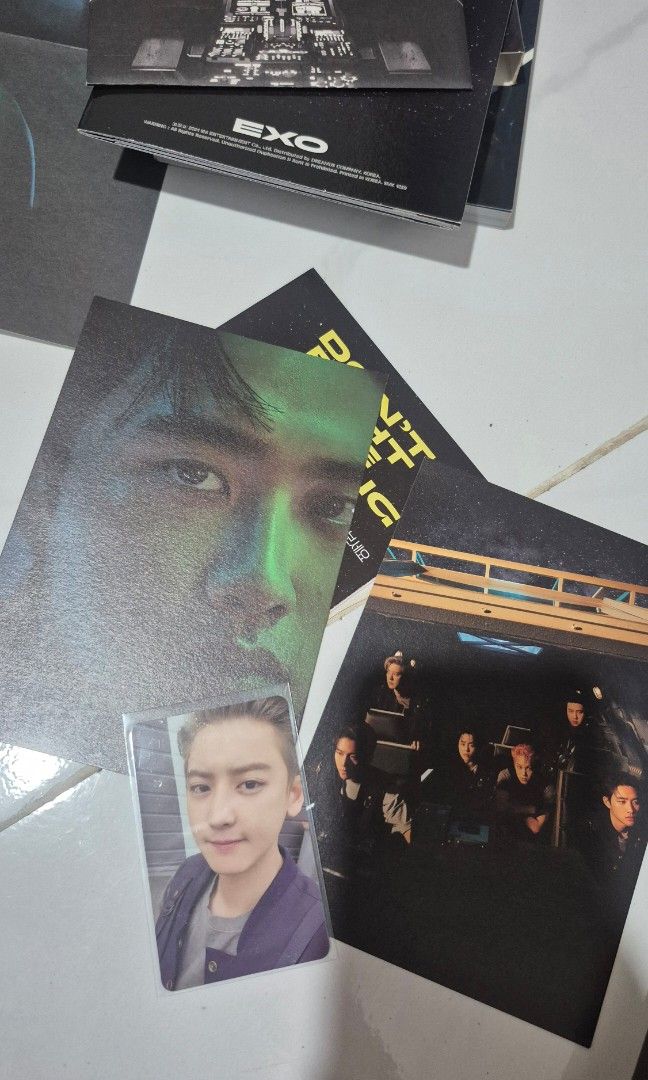 EXO - DON'T FIGHT THE FEELING (Category: CDs & DVDs) located in Manila. Submitted by shadeysales (Listing ID 1465446113, Image 3). Description: Takeall: 'Wag na po tumawad sobrang mura na po 😊 (With posters, postcard & photocard (almost complete) Rfs: need money Lalamove/LBC: Shouldered by the buyer Meetup: Megamall, Shangri-la Mall, Guadalupe, Makati City Hall.
