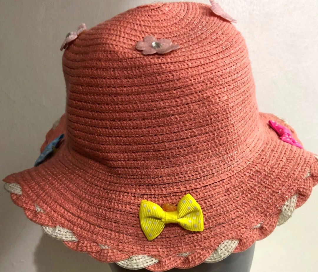 [F] Pink woven straw sun hat (Category: Babies & Kids Fashion) located in San Juan City. Submitted by ttanmien (Listing ID 1465528739, Image 3). Description: ⚜️✨⚜️✨⚜️✨⚜️✨⚜️✨⚜️ 💁🏻‍♀️SELLING PRICE: ₱50 Original Price: Around ₱200 Other details: •First owned •Used •Not from ukay / bale / thrift •Purchased directly from store / abroad Selling it “AS IS”☝🏻 ⚜️✨⚜️✨⚜️✨⚜️✨⚜️✨⚜️ 💁🏻‍♀️ABBREVIATIONS: [M] = MALE [F] = FEMALE [U] = UNISEX .